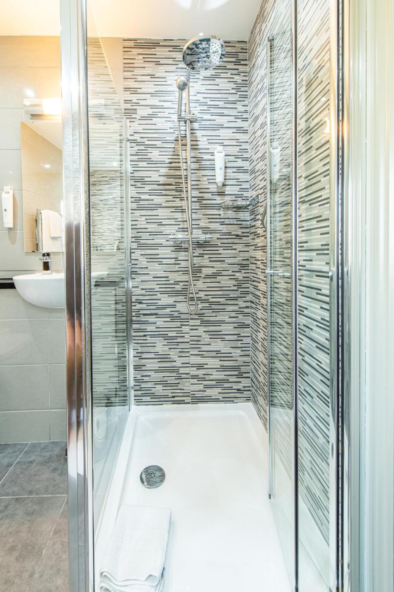 The Midland 3* Bradford (West Yorkshire)